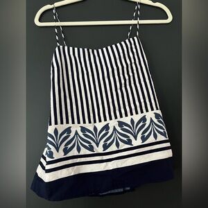 Abercrombie & Fitch Black and White top